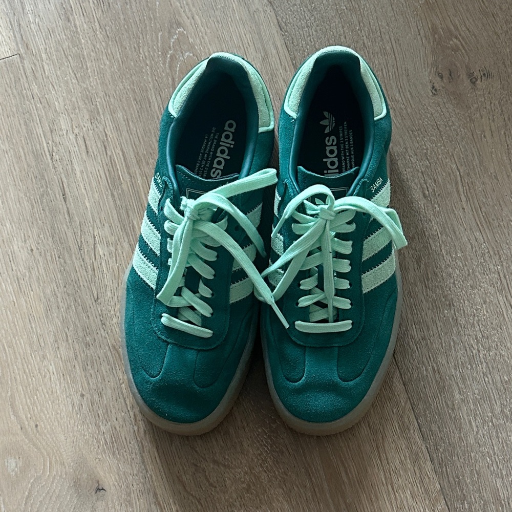 ADIDAS Sambae Sneaker Size 7.5